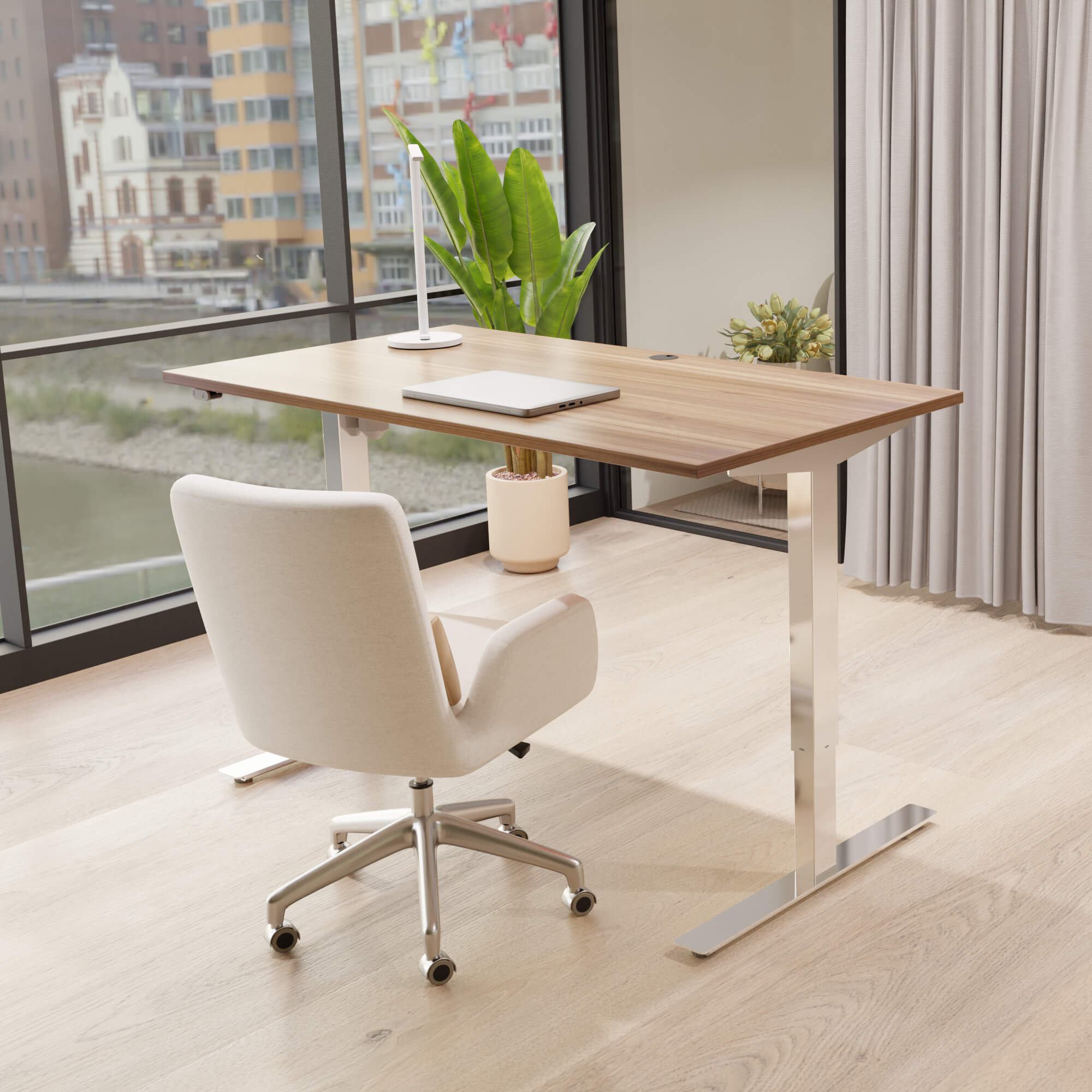Electric Adjustable Desk | 150x80 cm | Walnut with chrome frame